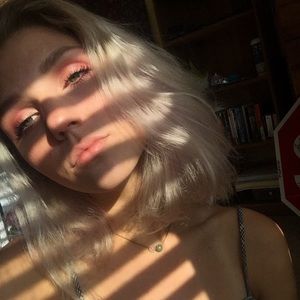 Meet your Posher, Jade